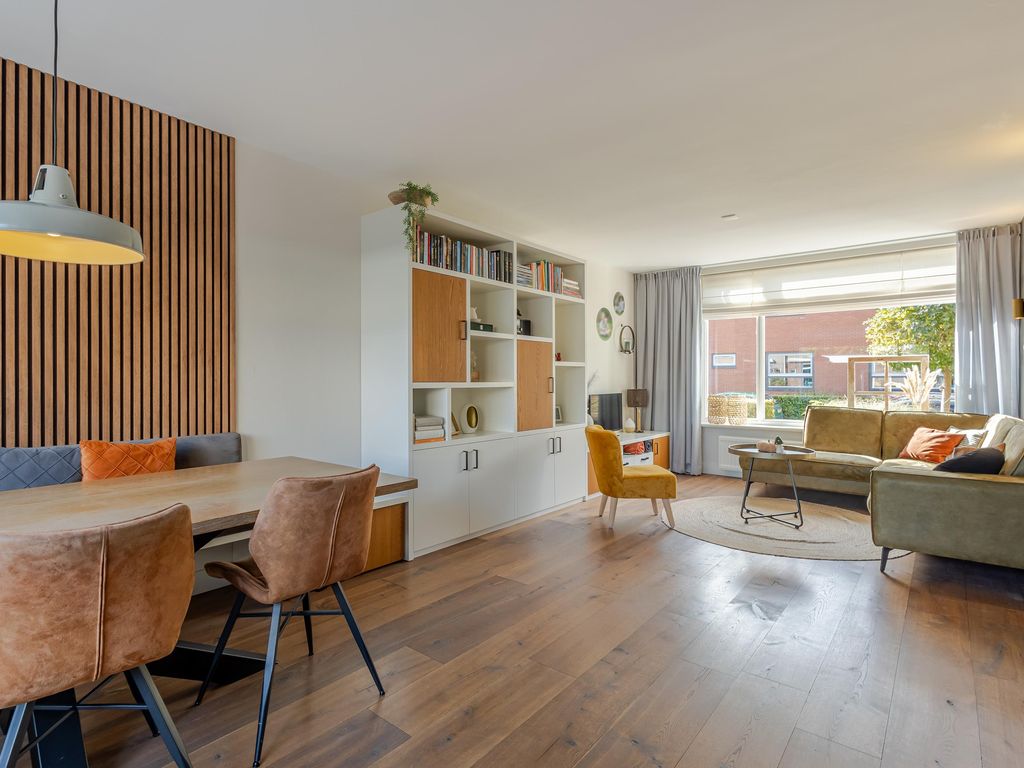 Koolmeesstraat 6, BLESKENSGRAAF CA