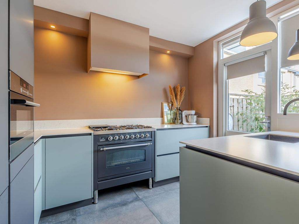 Koolmeesstraat 6, BLESKENSGRAAF CA