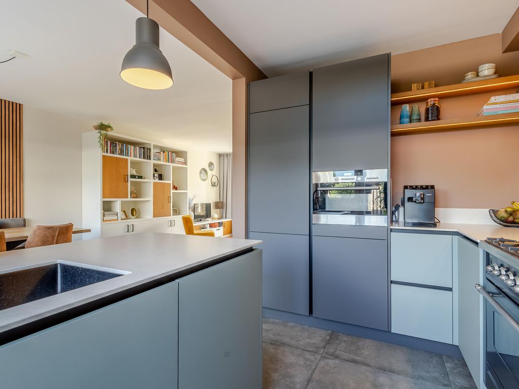 Koolmeesstraat 6, BLESKENSGRAAF CA