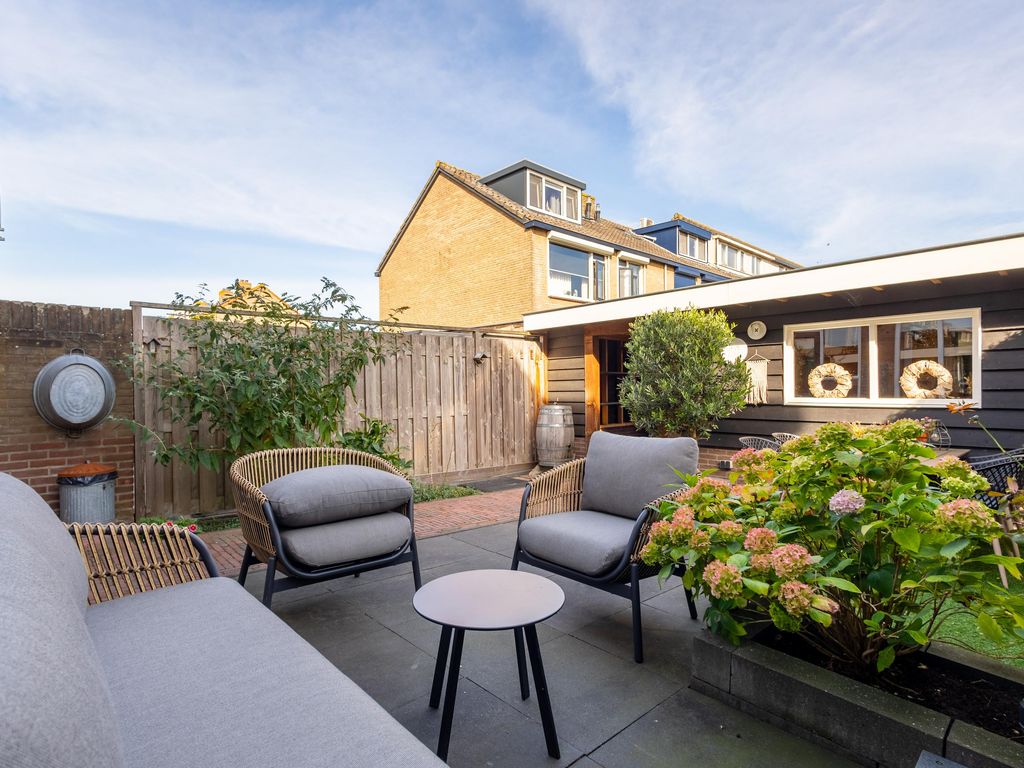 Koolmeesstraat 6, BLESKENSGRAAF CA