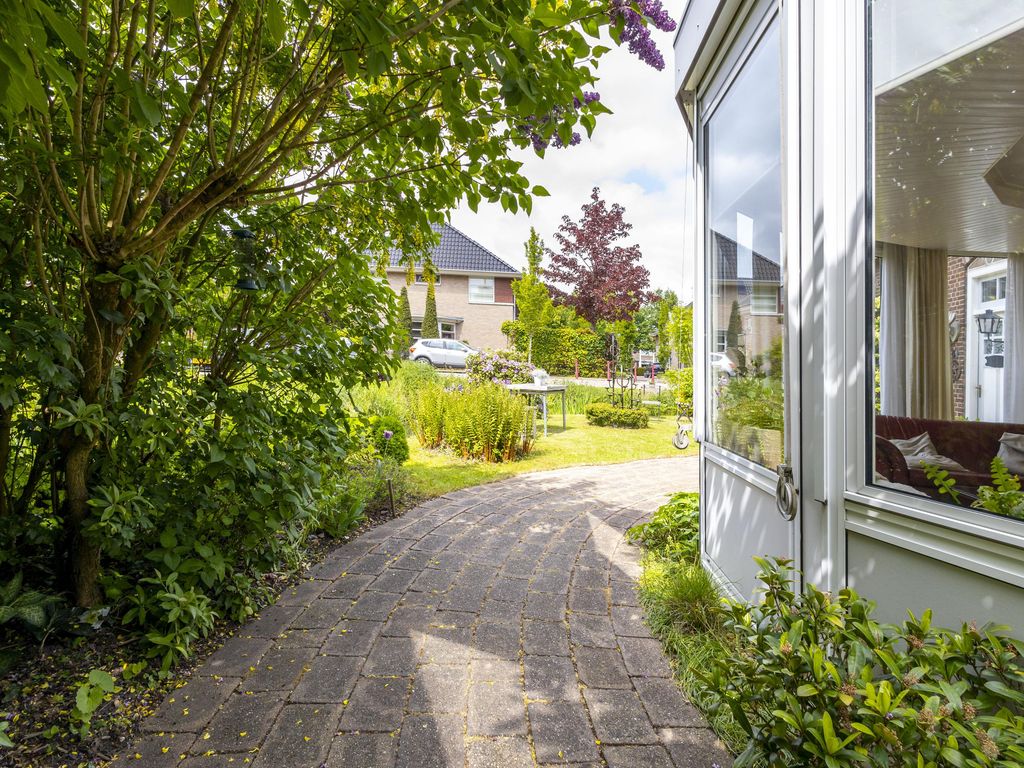 Kerkweg 41, HARDINXVELD-GIESSENDAM