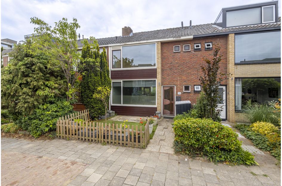 Reviusstraat 10