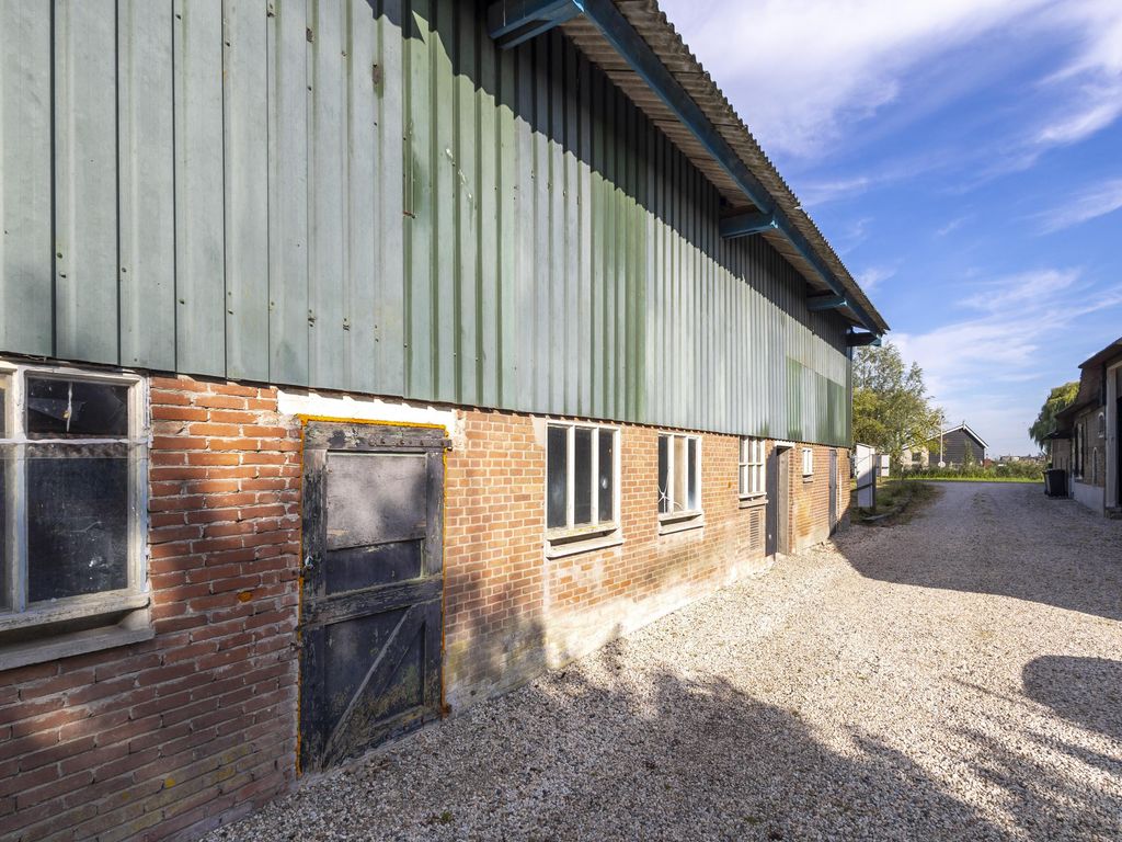 Graafdijk-oost 17 , Molenaarsgraaf
