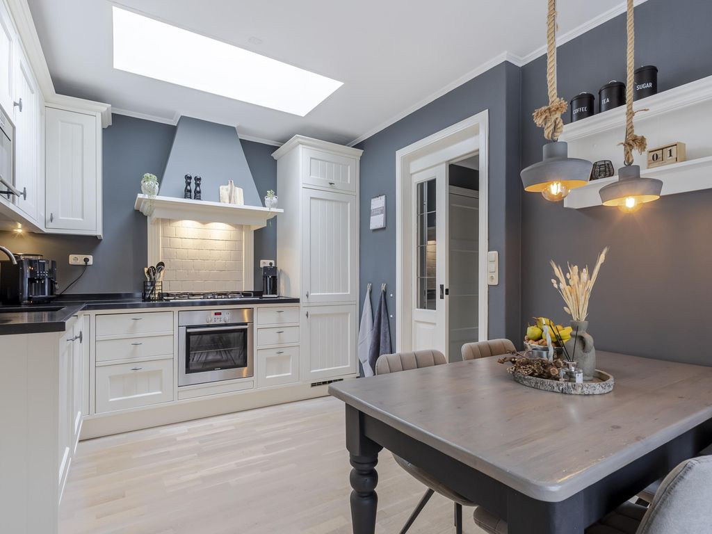 Sluisweg 44, HARDINXVELD-GIESSENDAM