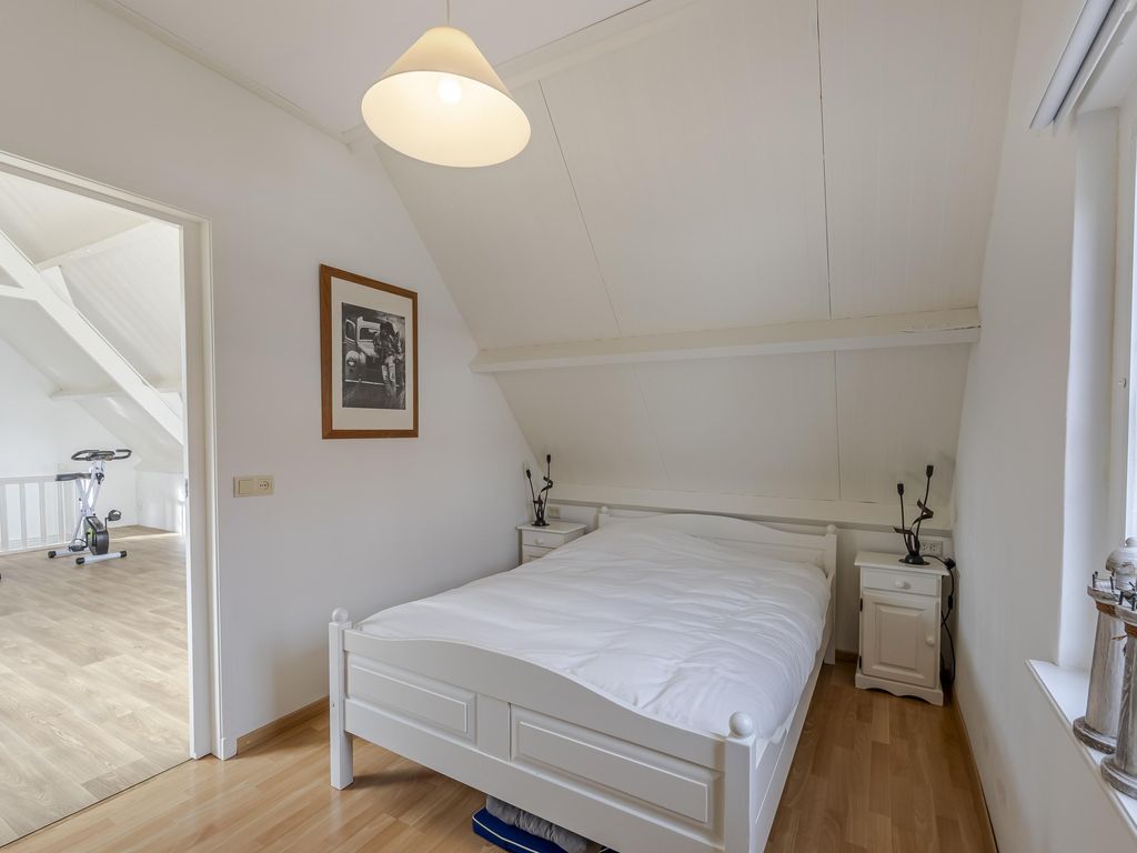 Sluisweg 44, HARDINXVELD-GIESSENDAM