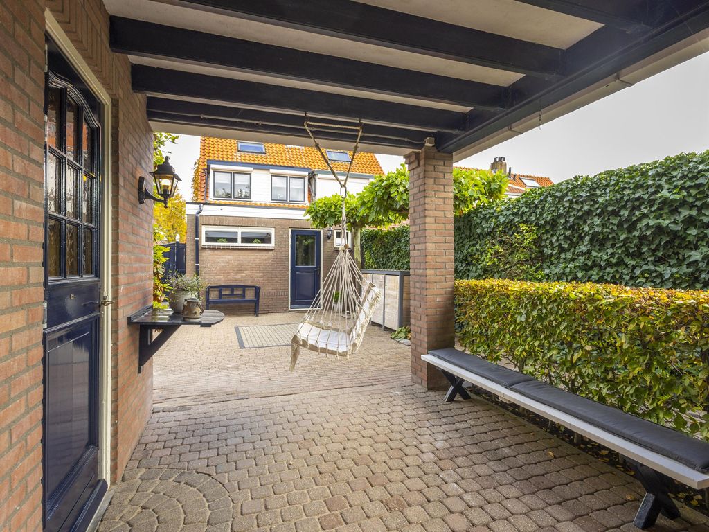 Sluisweg 44, HARDINXVELD-GIESSENDAM