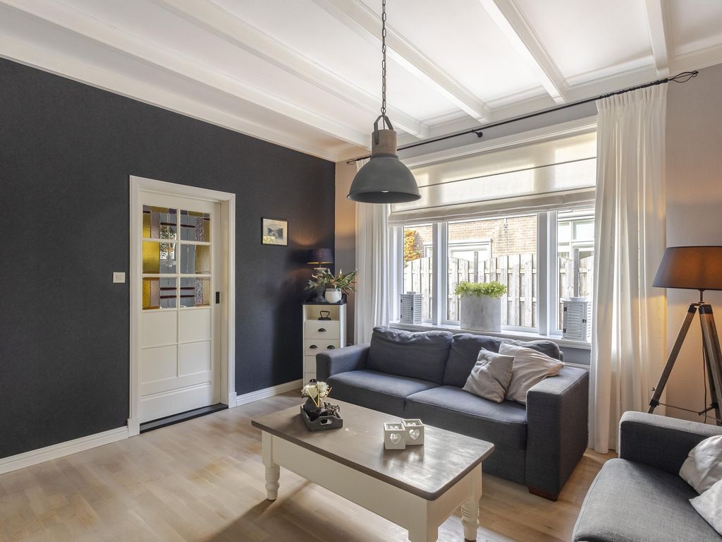 Sluisweg 44, HARDINXVELD-GIESSENDAM