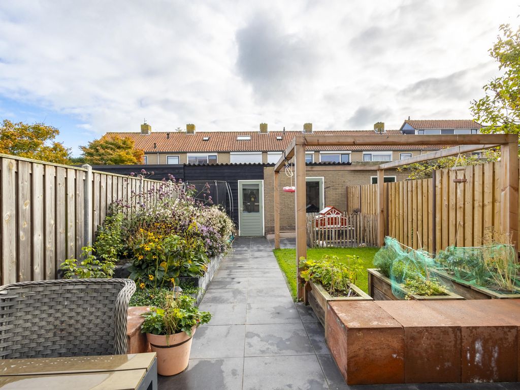 Leeuwerikstraat 5, BLESKENSGRAAF CA