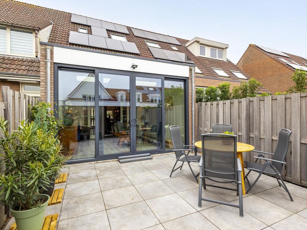 Breedewaij 48, HARDINXVELD-GIESSENDAM