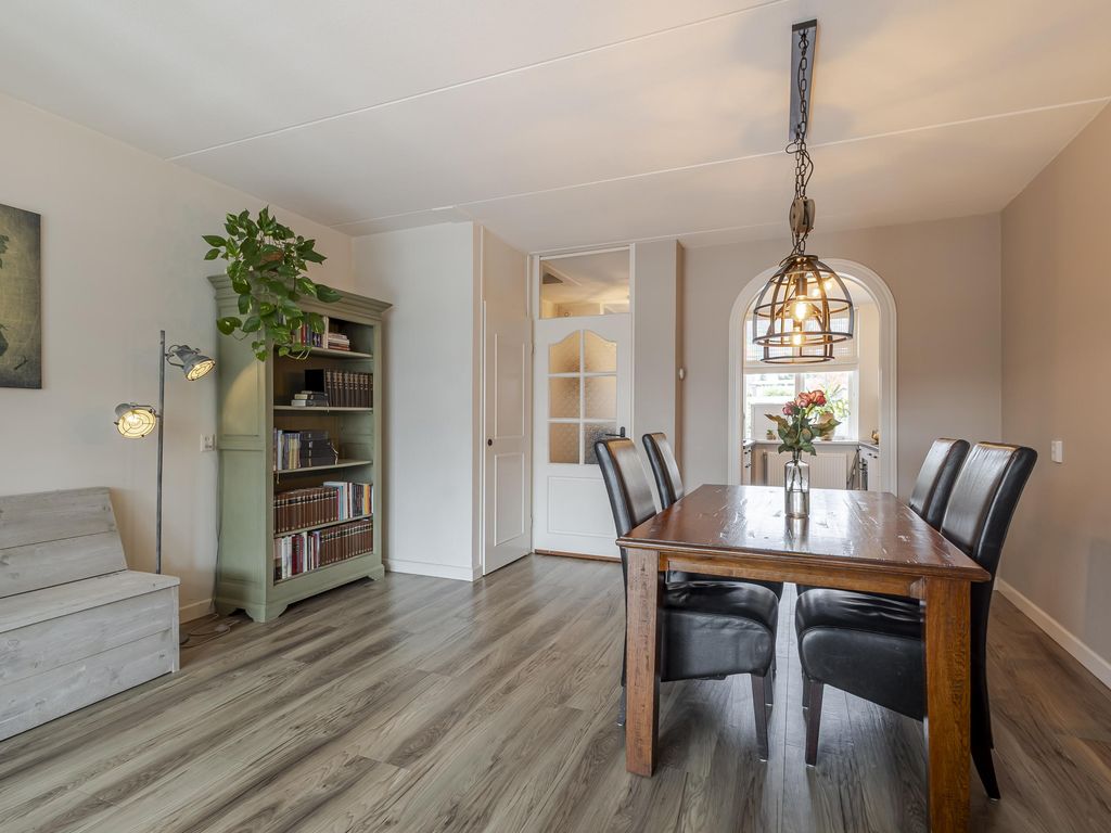 Breedewaij 48, HARDINXVELD-GIESSENDAM