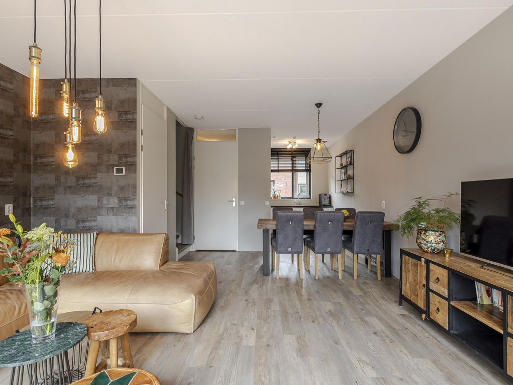 Peulenstraat-zuid 49, HARDINXVELD-GIESSENDAM