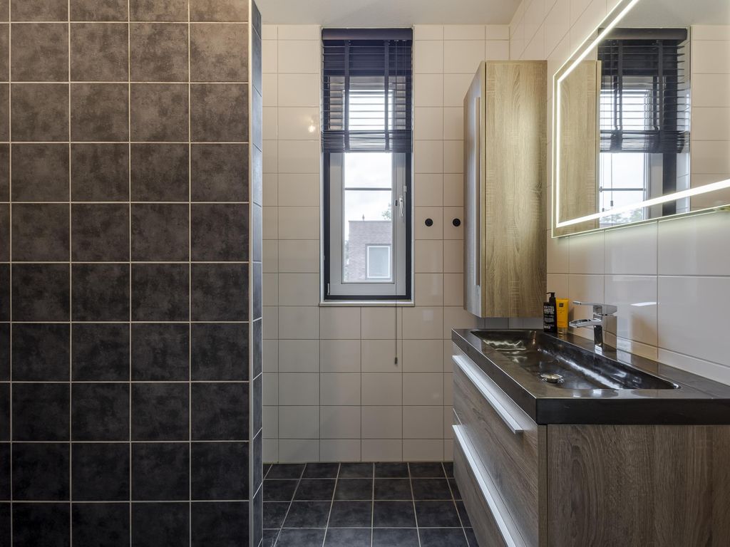 Peulenstraat-zuid 49, HARDINXVELD-GIESSENDAM