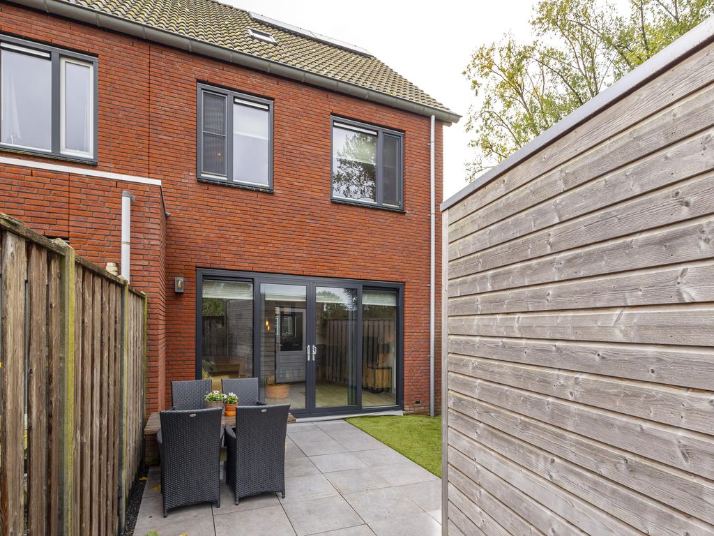 Peulenstraat-zuid 49, HARDINXVELD-GIESSENDAM