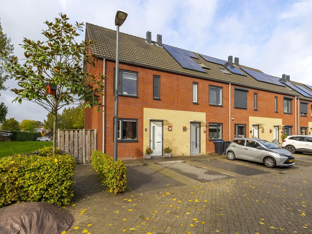 Peulenstraat-zuid 49, HARDINXVELD-GIESSENDAM