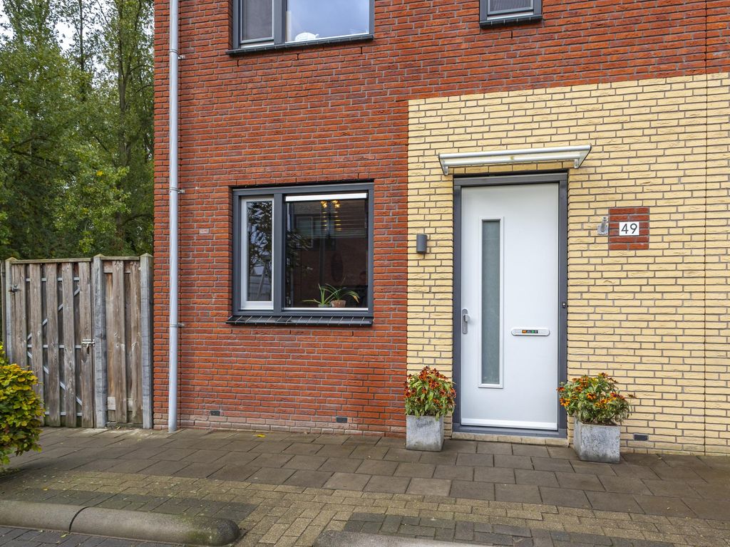 Peulenstraat-zuid 49, HARDINXVELD-GIESSENDAM