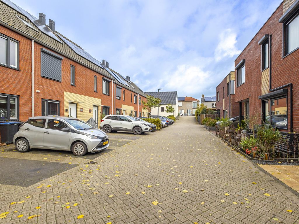 Peulenstraat-zuid 49, HARDINXVELD-GIESSENDAM