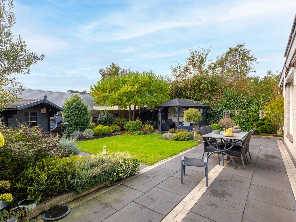 Hoepel 25, Sliedrecht