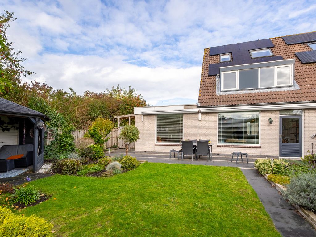 Hoepel 25, Sliedrecht