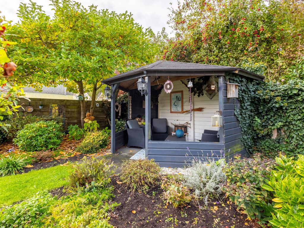 Hoepel 25, Sliedrecht