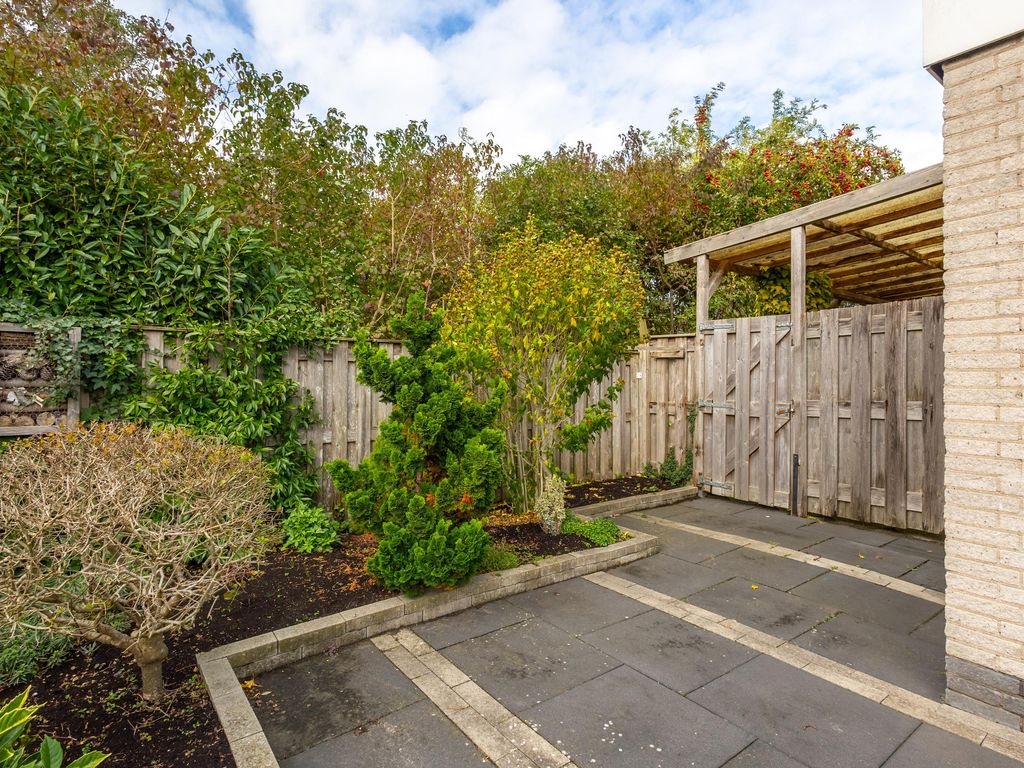 Hoepel 25, Sliedrecht