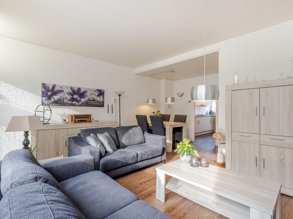Maasstraat 15, HARDINXVELD-GIESSENDAM