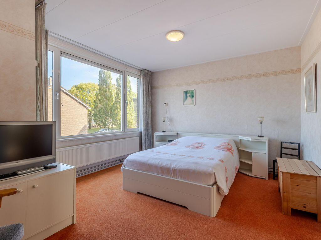 Maasstraat 15, HARDINXVELD-GIESSENDAM