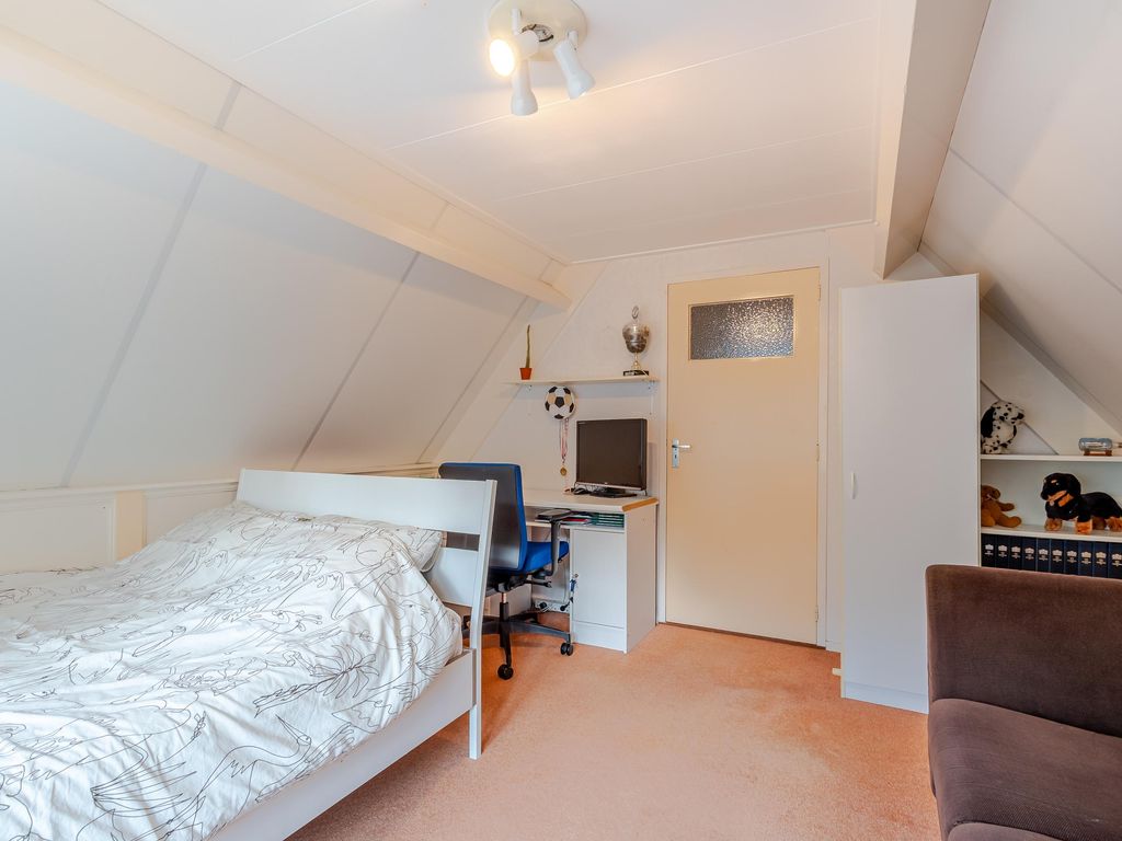 Maasstraat 15, HARDINXVELD-GIESSENDAM