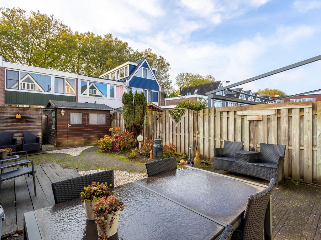Maasstraat 15, HARDINXVELD-GIESSENDAM