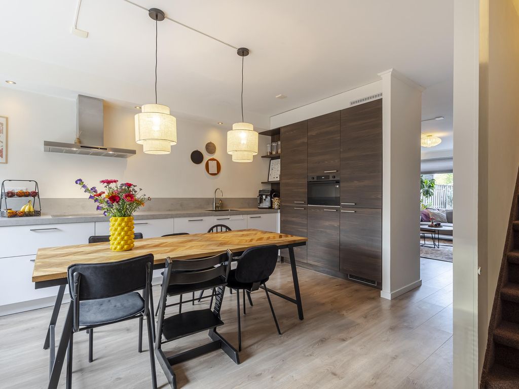 Geemansweer 8, HARDINXVELD-GIESSENDAM