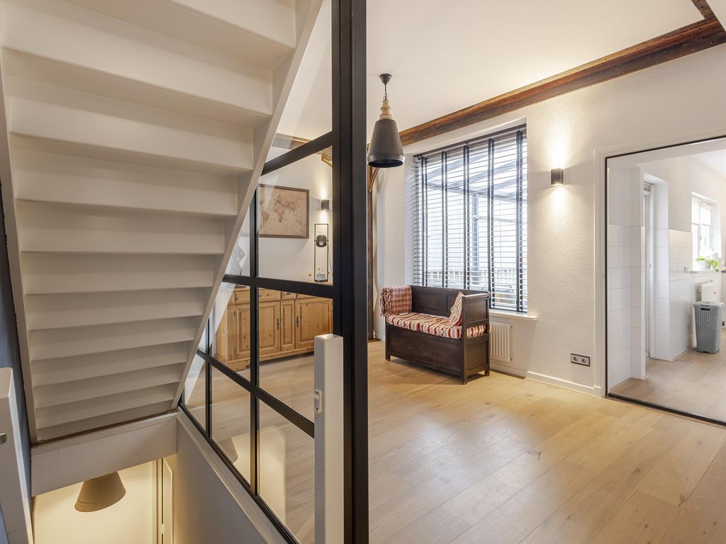 Rivierdijk 255, HARDINXVELD-GIESSENDAM