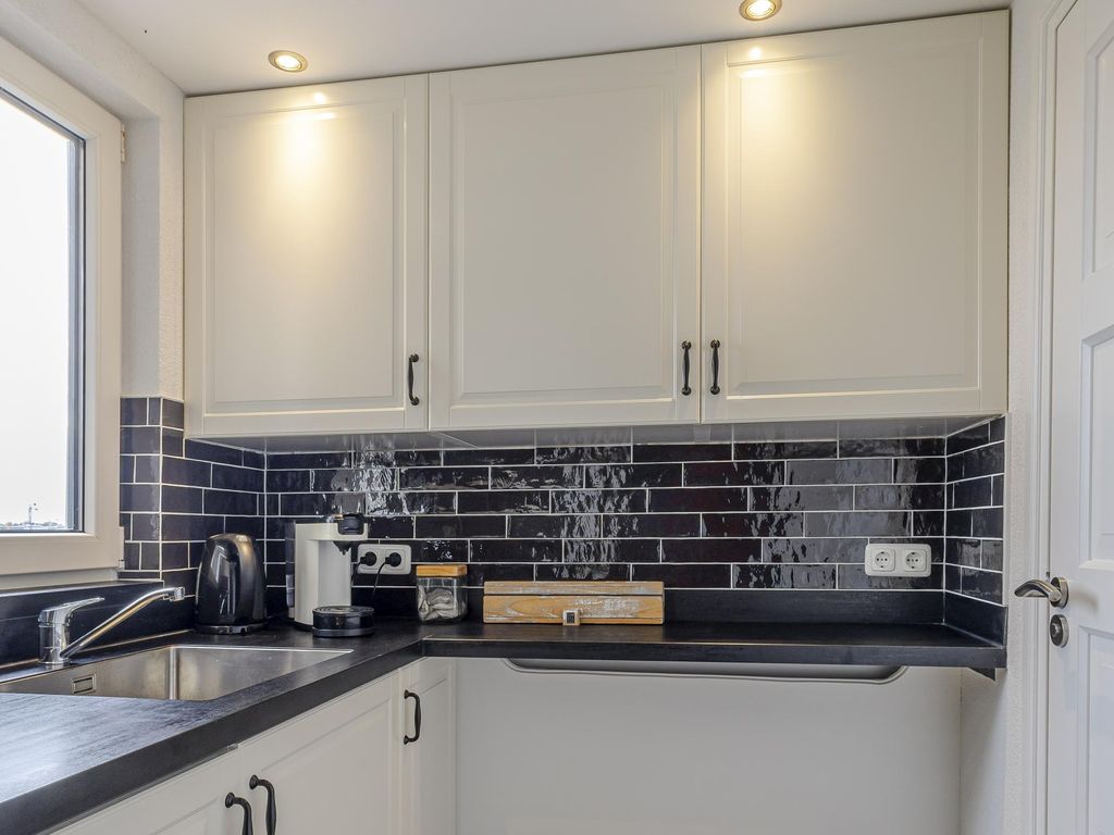 Rivierdijk 255, HARDINXVELD-GIESSENDAM