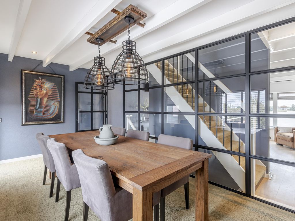 Rivierdijk 255, HARDINXVELD-GIESSENDAM