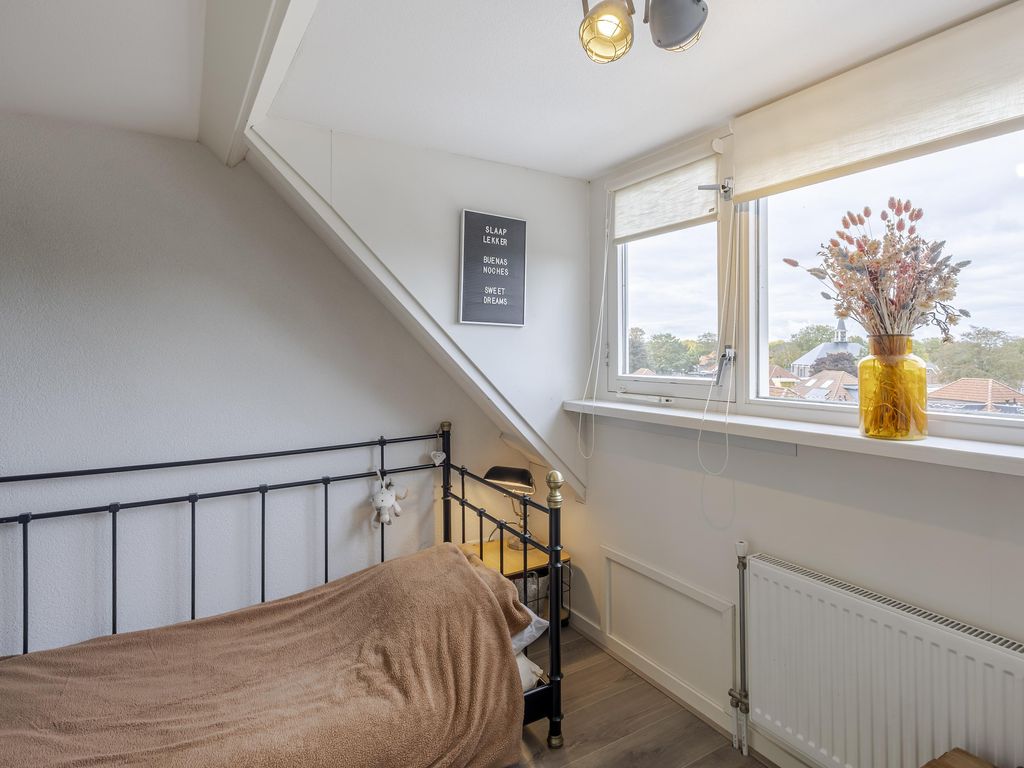 Rivierdijk 255, HARDINXVELD-GIESSENDAM