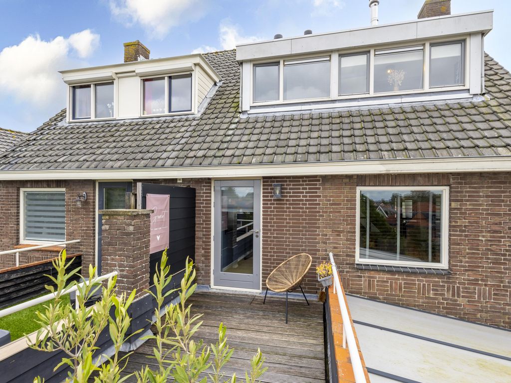 Rivierdijk 255, HARDINXVELD-GIESSENDAM