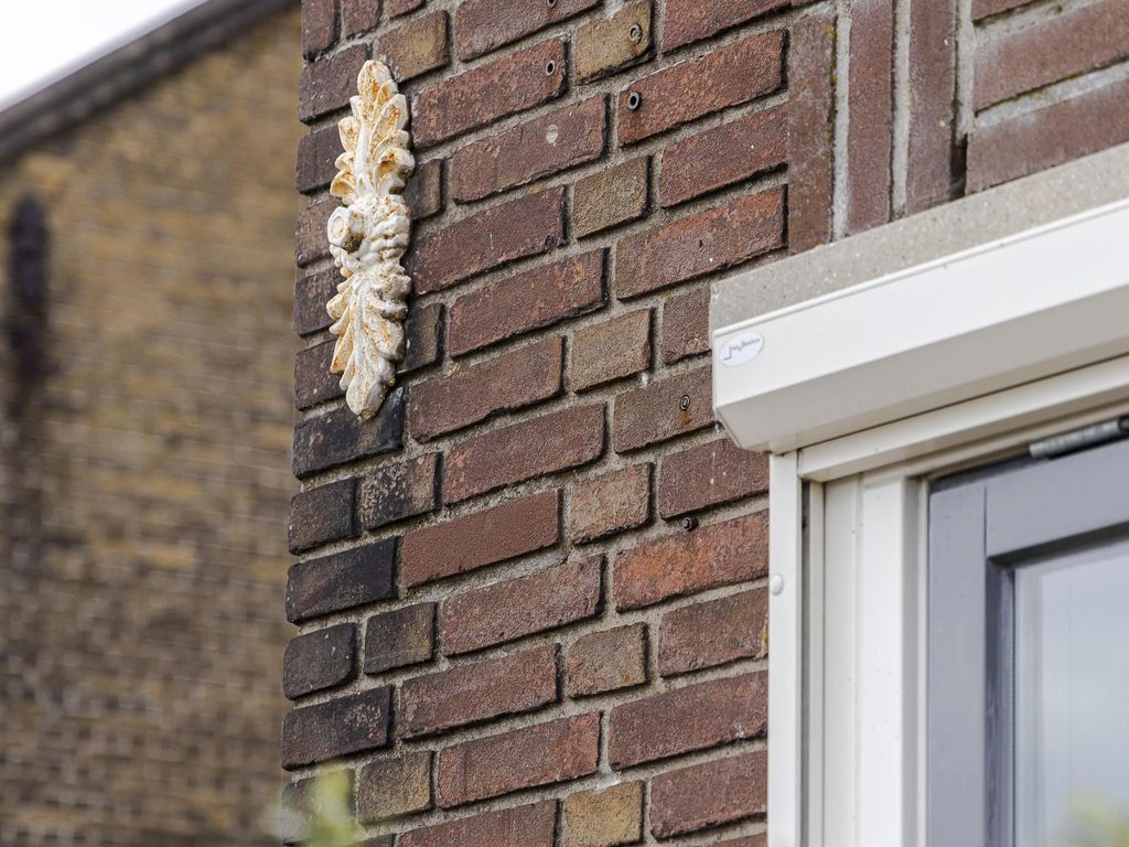 Rivierdijk 255, HARDINXVELD-GIESSENDAM