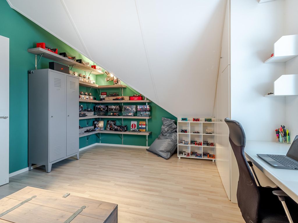 Troelstrastraat 69, HARDINXVELD-GIESSENDAM