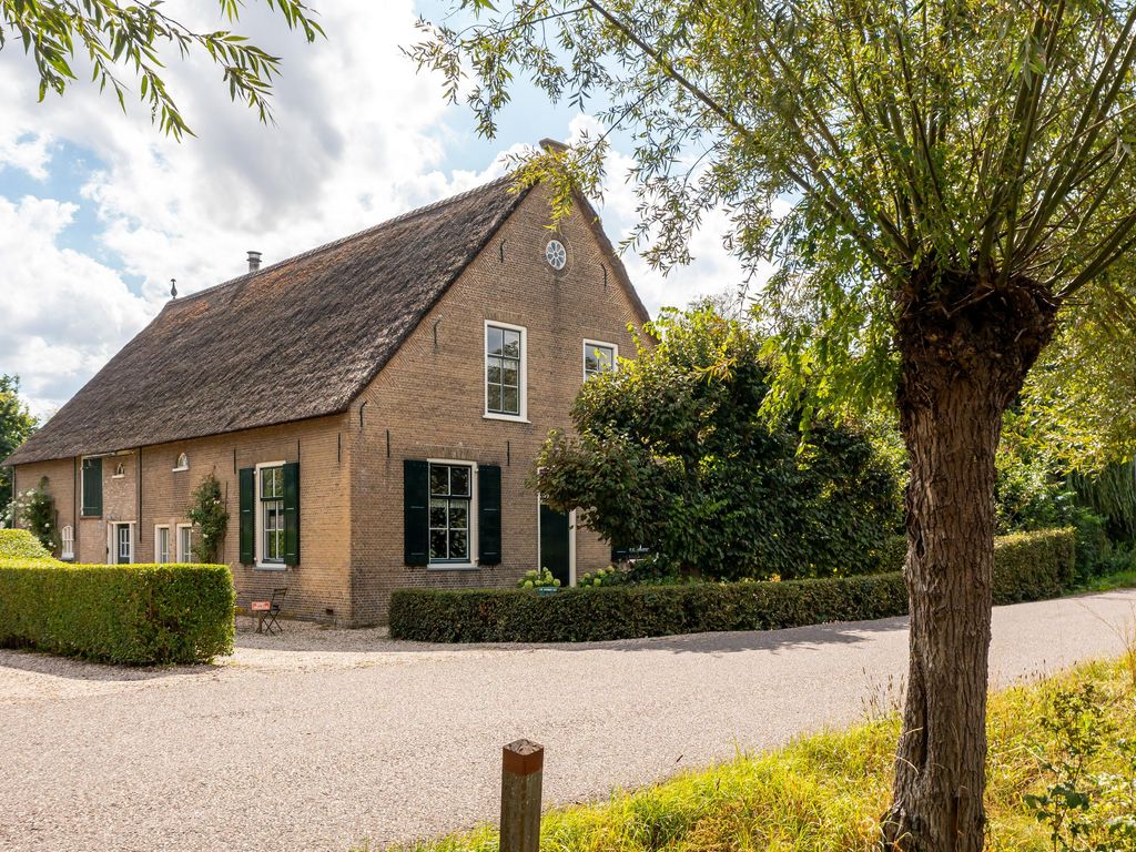 Graafdijk-oost 11, MOLENAARSGRAAF