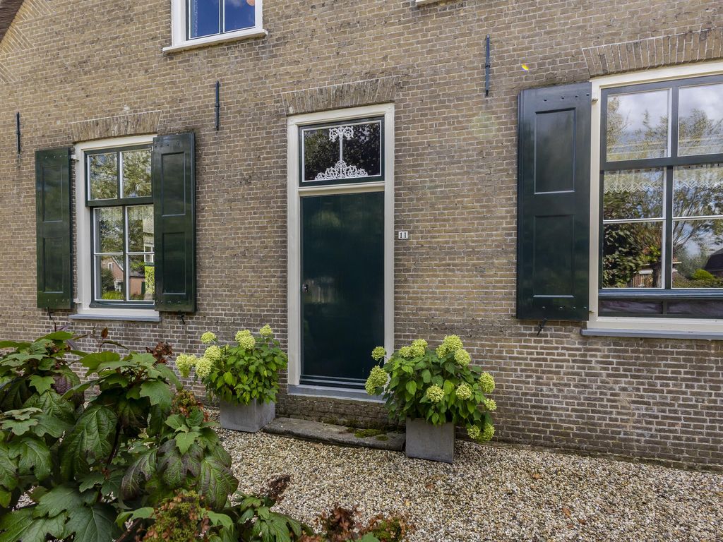 Graafdijk-oost 11, MOLENAARSGRAAF