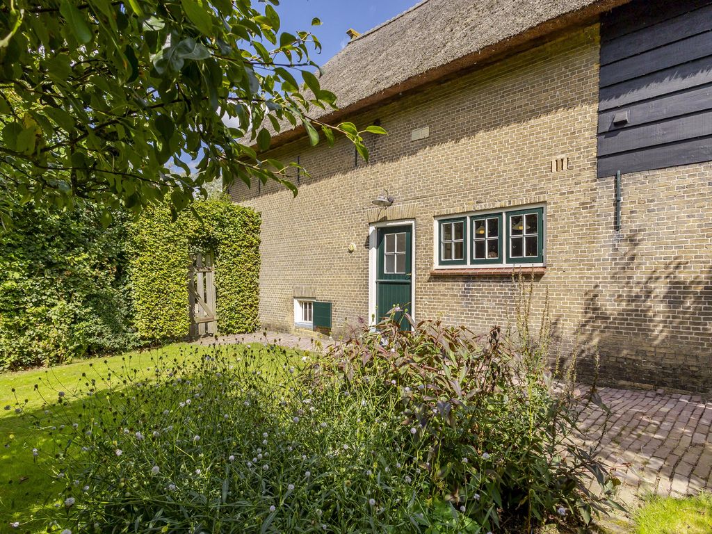 Graafdijk-oost 11, MOLENAARSGRAAF