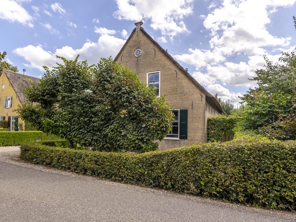 Graafdijk-oost 11, MOLENAARSGRAAF