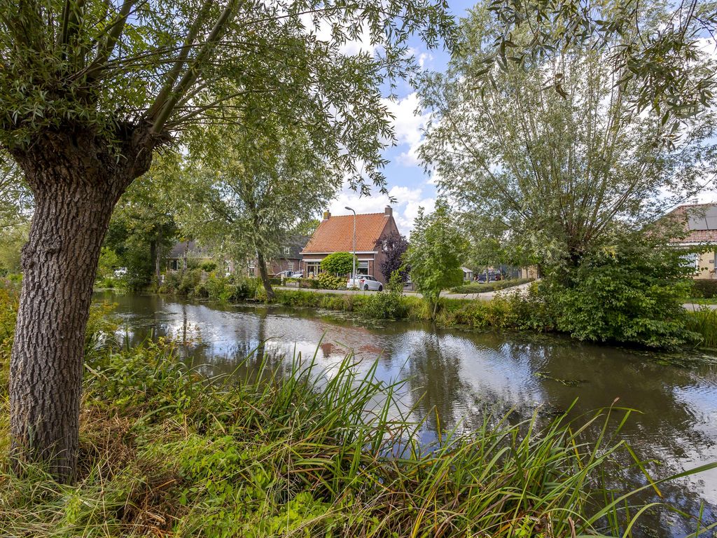 Graafdijk-oost 11, MOLENAARSGRAAF