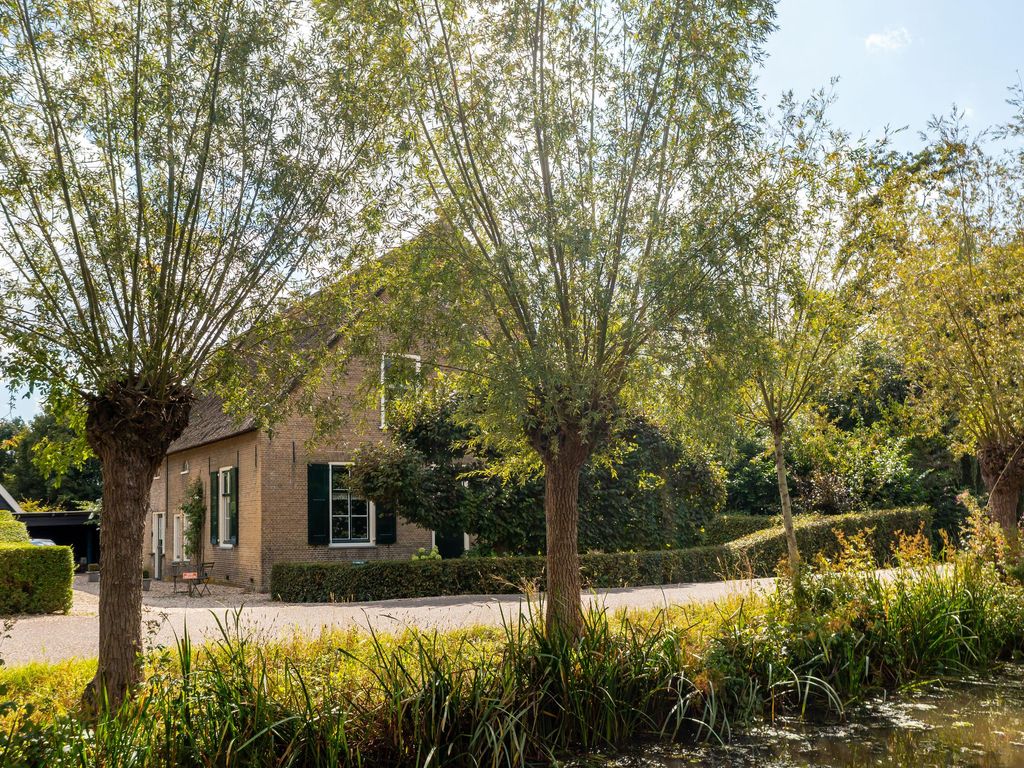 Graafdijk-oost 11, MOLENAARSGRAAF