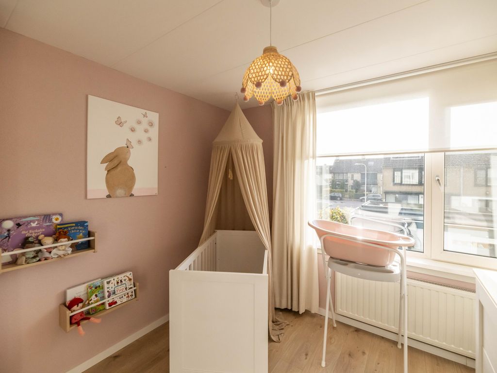 van Marlotstraat 68, GIESSENBURG