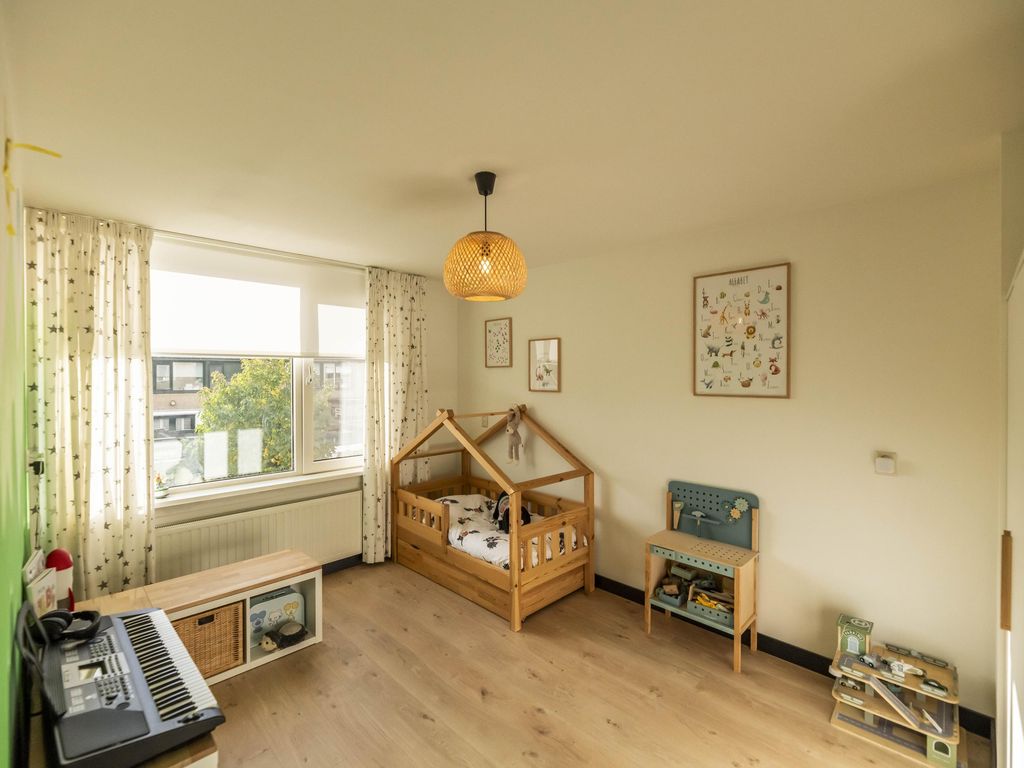 van Marlotstraat 68, GIESSENBURG