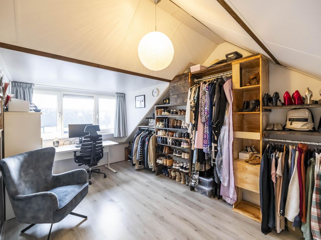 van Marlotstraat 68, GIESSENBURG