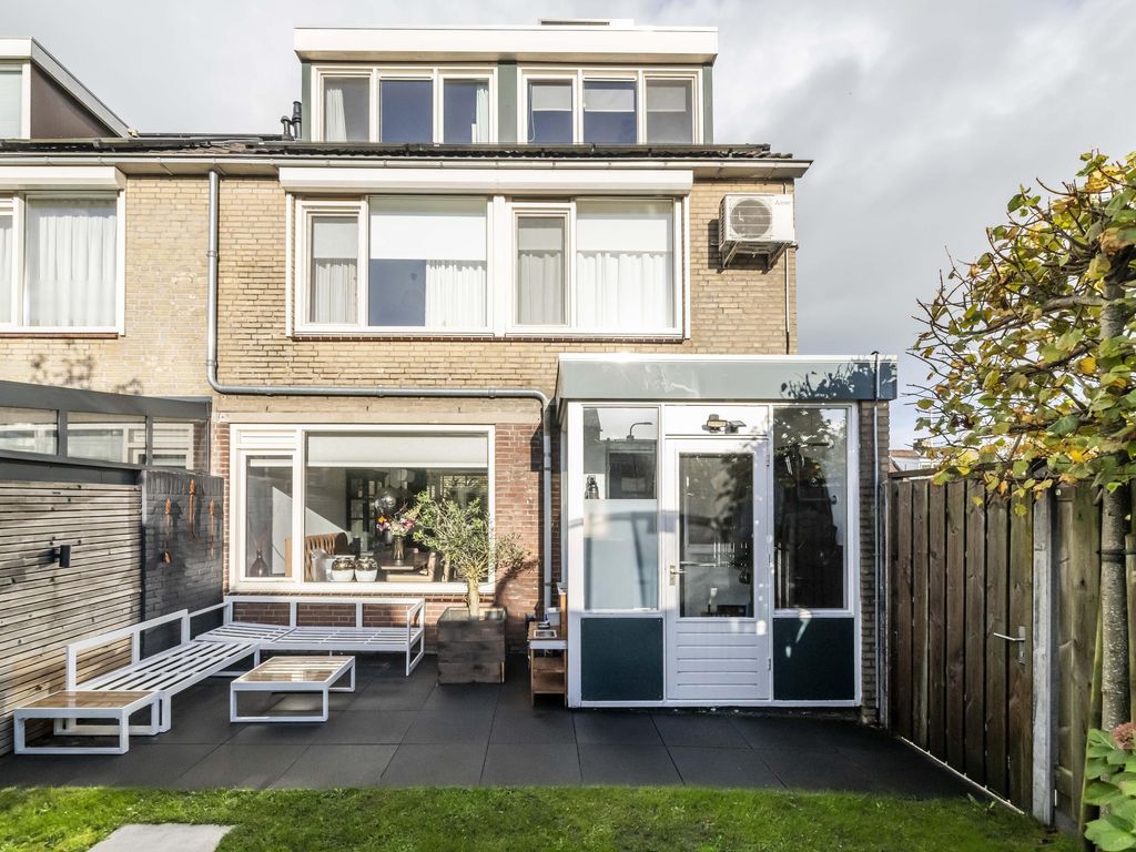 van Marlotstraat 68, GIESSENBURG