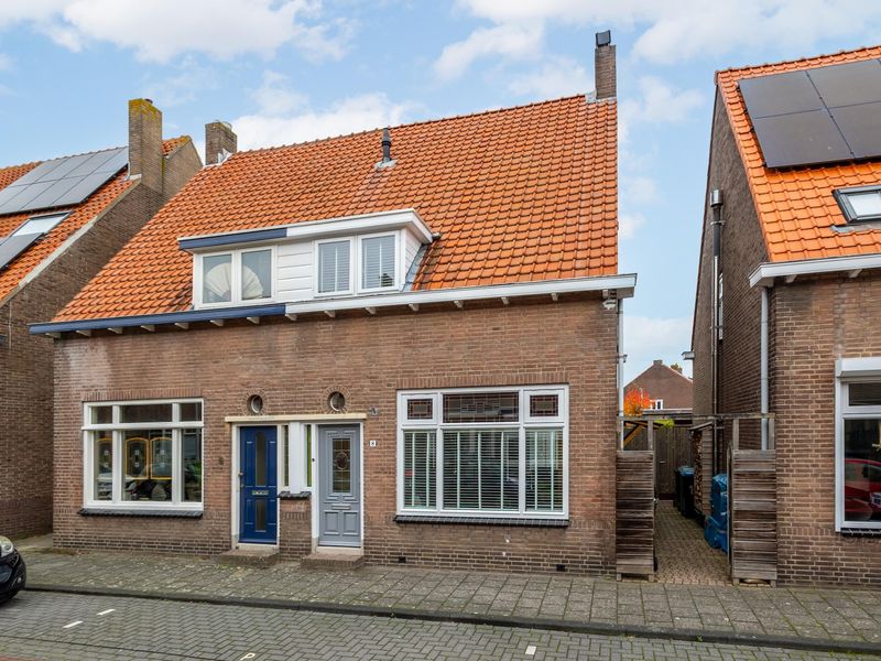 Joh. Kraaijeveldstraat 8, Sliedrecht