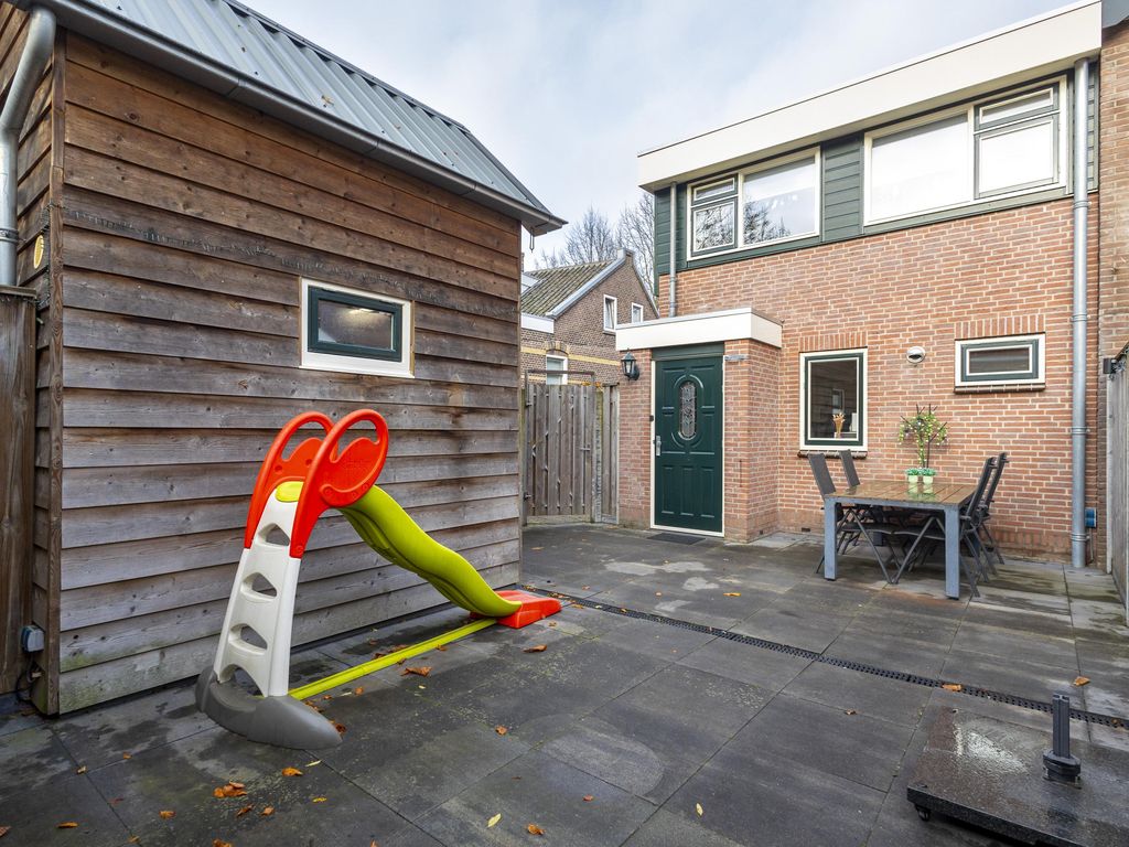 Buitendams 527, HARDINXVELD-GIESSENDAM