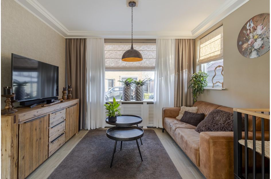 Van Ruysdaelstraat 2