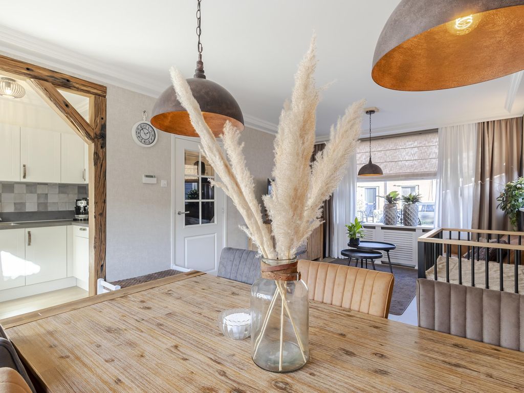 Van Ruysdaelstraat 2, Hardinxveld-Giessendam